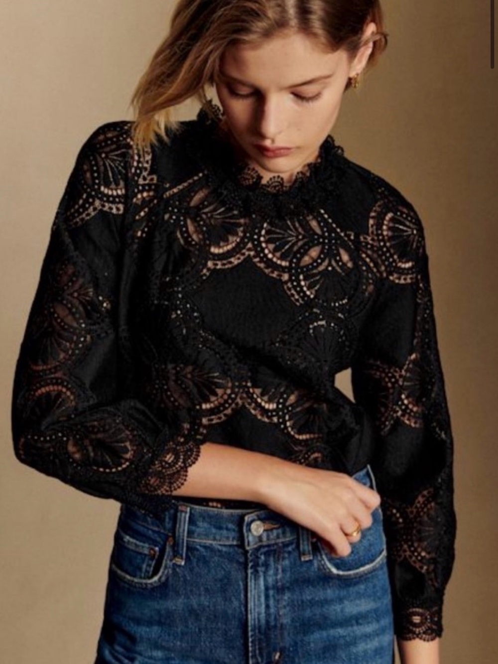 Sezane Bianca Blouse - Picture 2 of 6